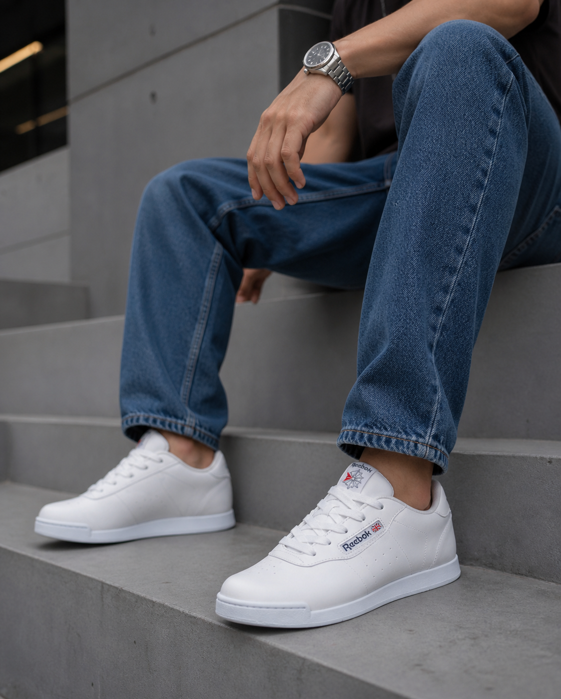 DEPORTIVO REEBOK PLUS CLÁSICO + CAJA