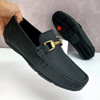 MOCASÍN EN CUERO NEGRO